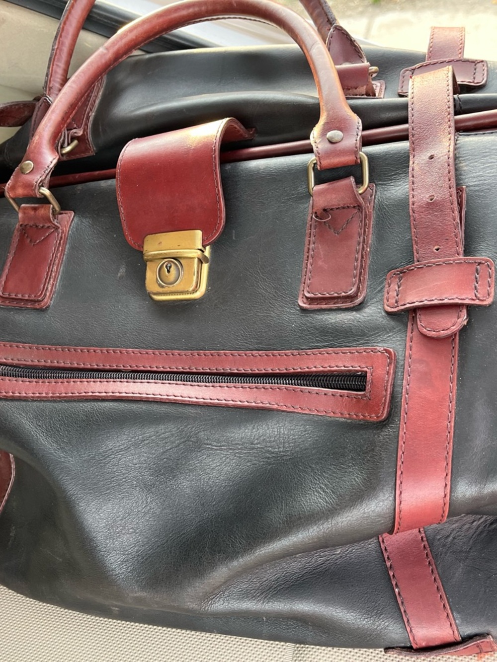Leather Two-Tone Black and Burgundy Men's Weekender